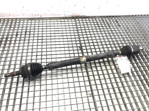 Полуось правое переднее hyundai i30 49501a6000 1.4 90km шрус , фото