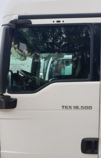 Двері ліве праве man tgx оригінальний комплектне , фото