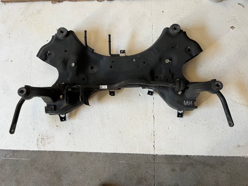 Hyundai santa fe усилитель направляющая подвески год 2019 , фото