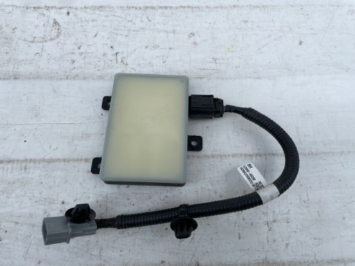 Hyundai ioniq блок датчик сліпої зони правого заднього g295850000 оригінальний , фото