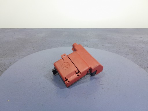 Lexu ux 250h клема плюсовая 82817-1ab10 , фото