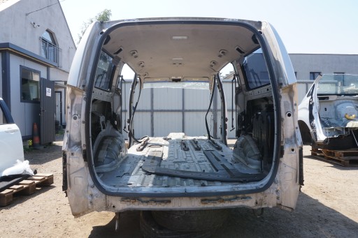 Hyundai i800 h1 крыло заднее правое левое телевизор с радиатором кавролин 2009r mcl крыша , фото