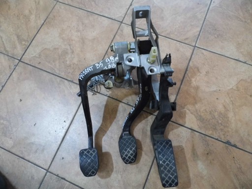 Passat b5 1.6b 98' седан педаль гальма зчеплення газу , фото