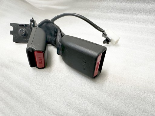 Кронштейн застежка паса ремни задний hyundai kon , фото