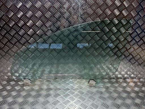 Стекло дверь левое переднее mazda 3 bp 19- , фото