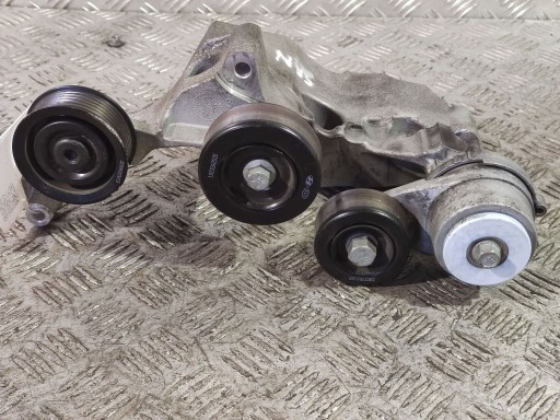 Hyundai santa fe крепление генератора , фото