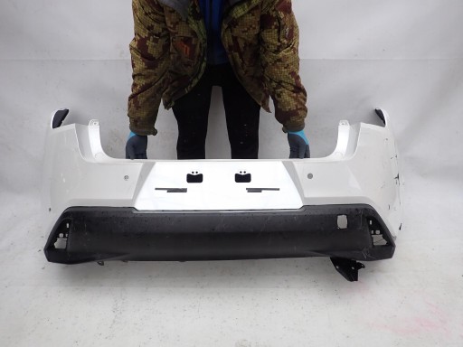 Lexu ux 18- бампер задний заднее парктроники , фото