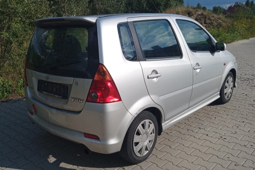 Daihatsu yrv крышка задний спойлер , фото