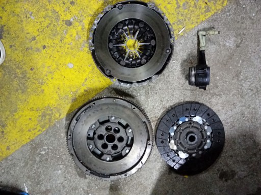 Двомасовий двомасовий маховик vw passat b7 415074409 2.0 tdi dsg , фото