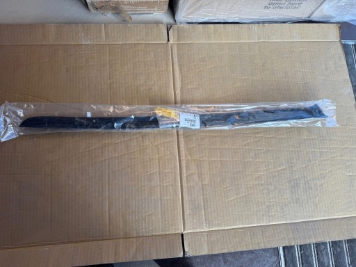 Новая молдинг накладка стекла правая citroen c5 08- , фото