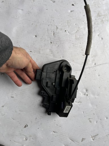 Замок дверь переднее левое hyundai h350 15-23 год 81310-59000 , фото