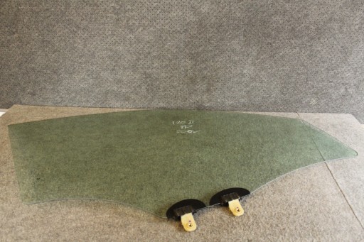 Стекло правое переднее hyundai i 20 ii 2015-2019 r , фото