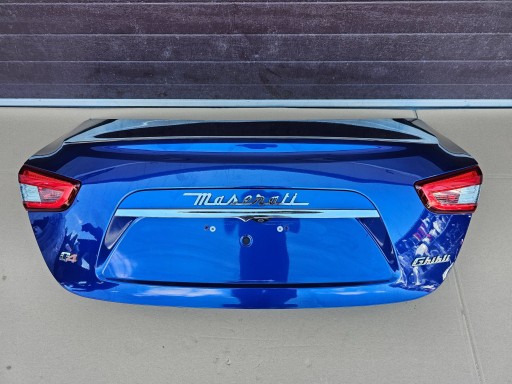 Maserat ghibli крышка задний комплектная , фото