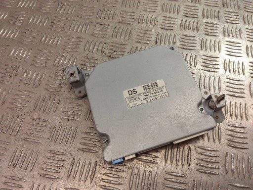 Модуль парктроники lexu ls _f4_ 8679250240 30993611 5.0l 2008 , фото