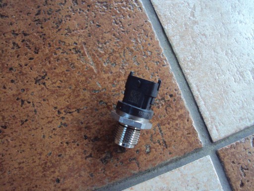 Bosch 0 281 002 937 датчик давление топлива , фото