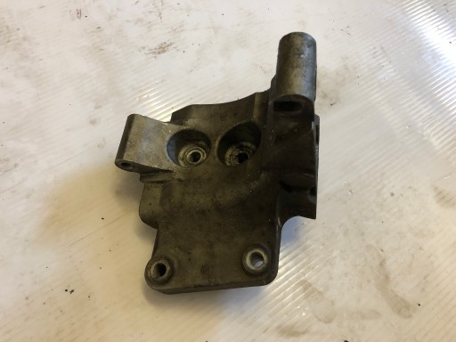 Кронштейн подушка двигателя hyundai equus genesis 5.0 v8 , фото