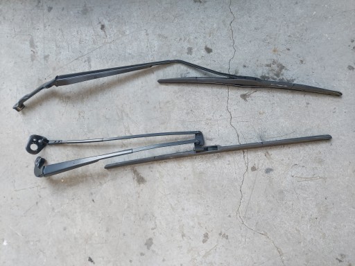 Рама перо дворников ferrari 488 , фото