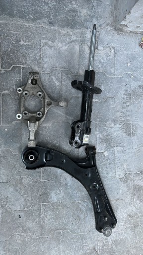 Hyundai ioniq 5 2021- подвеска левое амортизатор , фото