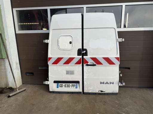 Двері ліве правого заднього man tge vw crafter 2 ii h2 17-26 рік , фото
