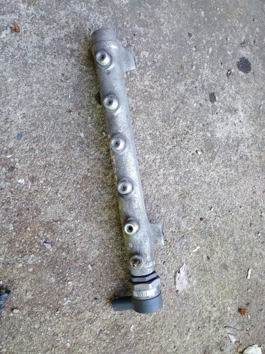 Hyundai oe 31400-27400 топливная рейка , фото