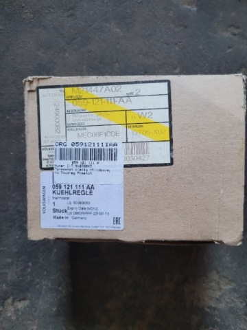 Audi a6 термостат z ущільнювач 059121111aa , фото