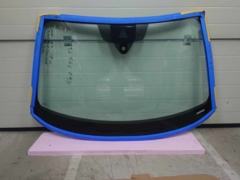 Новая стекло audi 83f q3 coupe 2021- оригинальный , фото