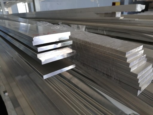 PŁASKOWNIK ALUMINIOWY 20X8 , ORAZ INNE,