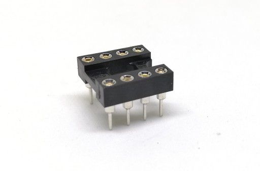 Podstawka 8 PIN precyzyjna 2szt