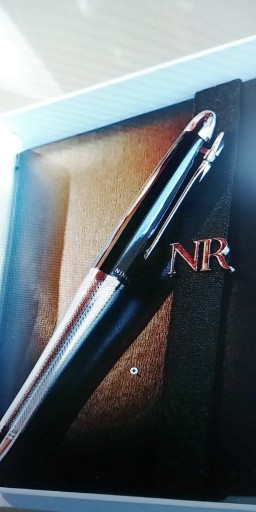 NINA RICCI Ekskluzywny notes + długopis + etui