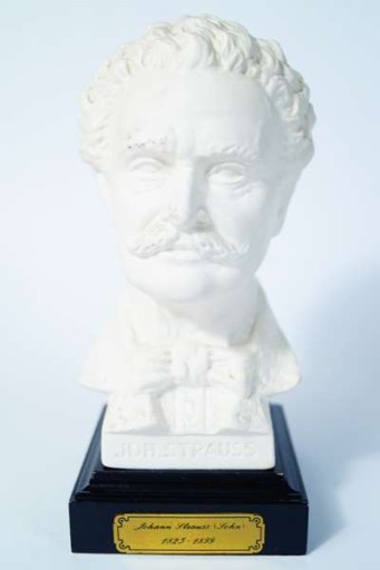 PORCELANOWE POPIERSIE STRAUSS GOEBEL
