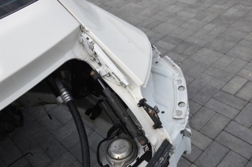 PORSCHE 911 996 TURBO ZAWIAS SIŁOWNIK KLAPY PRAWY