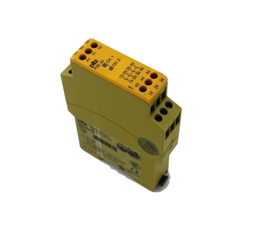PILZ PZE X4 24VDC 4n/o ID NO. 774585