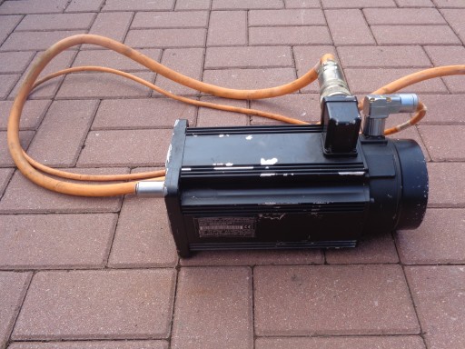 SERVOMOTOR INDRAMAT MAC093B-0-JS-2-C/130-B-0/S005