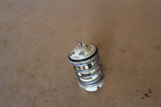 TERMOSTAT VW ATLAS 3.6 V6 03H121113B