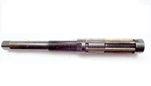 Rozwiertak ręczny nastawny 17mm - 19mm HSS