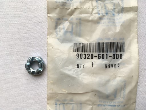 90320-601-000 NAKRĘTKA M10 KOŃCÓWKI DRĄŻKA HONDA