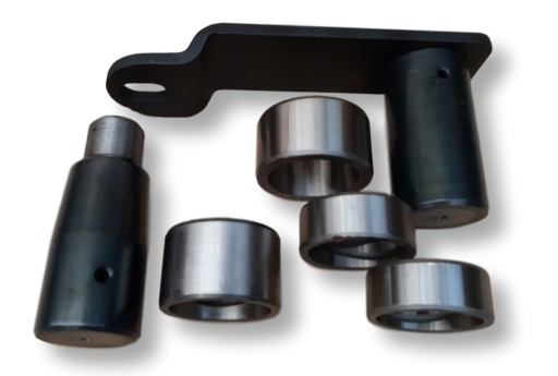 SWORZNIE + TULEJE OBROTU KONIKA CAT 428E 432E 434E