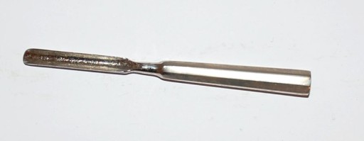 DŁUTO ŻŁOBOWE Z FAZĄ WEWNĘTRZNĄ 10 MM NOWE
