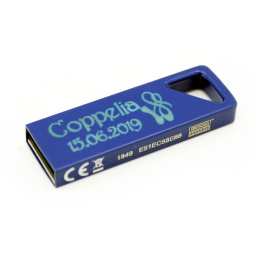 PENDRIVE 16GB GOODRAM + GRAWER na prezent