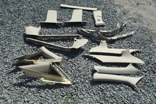 AUDI A6 C6 TAPICERKA PLASTIK SŁUPKA BEŻOWA TORRONE