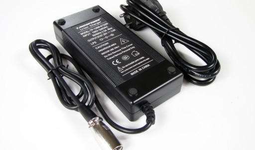 LI-PO LI-ION ŁADOWARKA 67.2V 2A XLR 3PIN SOLIDNA