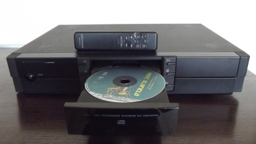 GRUNDIG CD-2 Czyta CD i CD-R