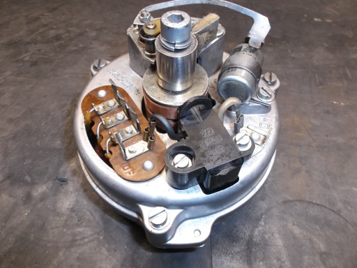 MZ ETZ 125, 150, 250, 251, 301. ALTERNATOR 12V. DDR