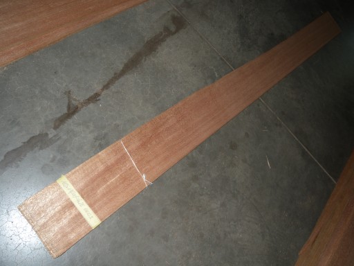 Paczka forniru meranti GE03 4,26 m.kw.