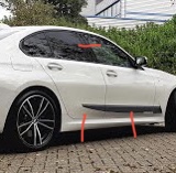 SŁUPEK ŚRODKOWY PRAWY BMW G20 SEDAN A300