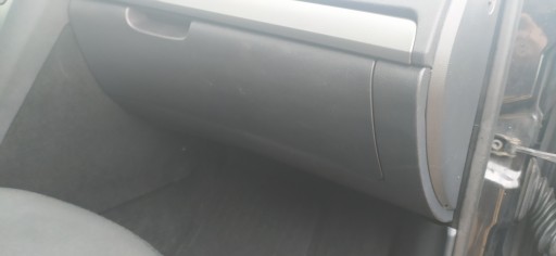 SCHOWEK PASAŻERA SKODA OCTAVIA II