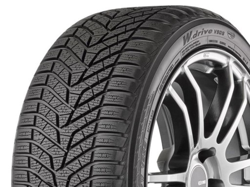 4x Yokohama 225/70R15 100T BluEarth Winter V905