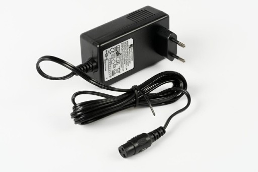 Ładowarka do pojazdu Razor Power Rider 360