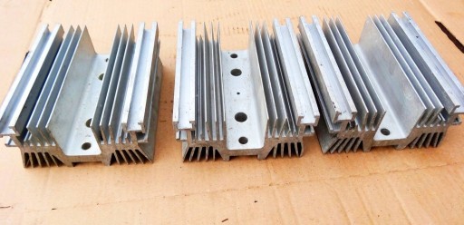 RADIATORY RADIATOR UNITRA NIG6P + LISTWY MONTAŻOWE