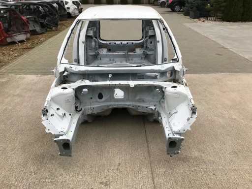 VOLVO XC 40 XC40 2023 ĆWIARTKA PRZÓD PRZEDNIA PRAWA BIAŁA PERŁA KOLOR 707